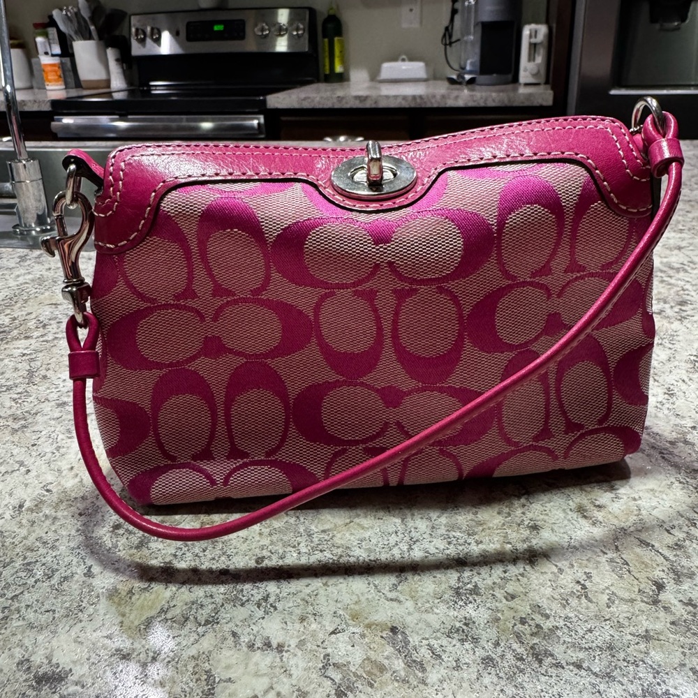 2000s Coach Fuchsia and Beige Signature Clutch